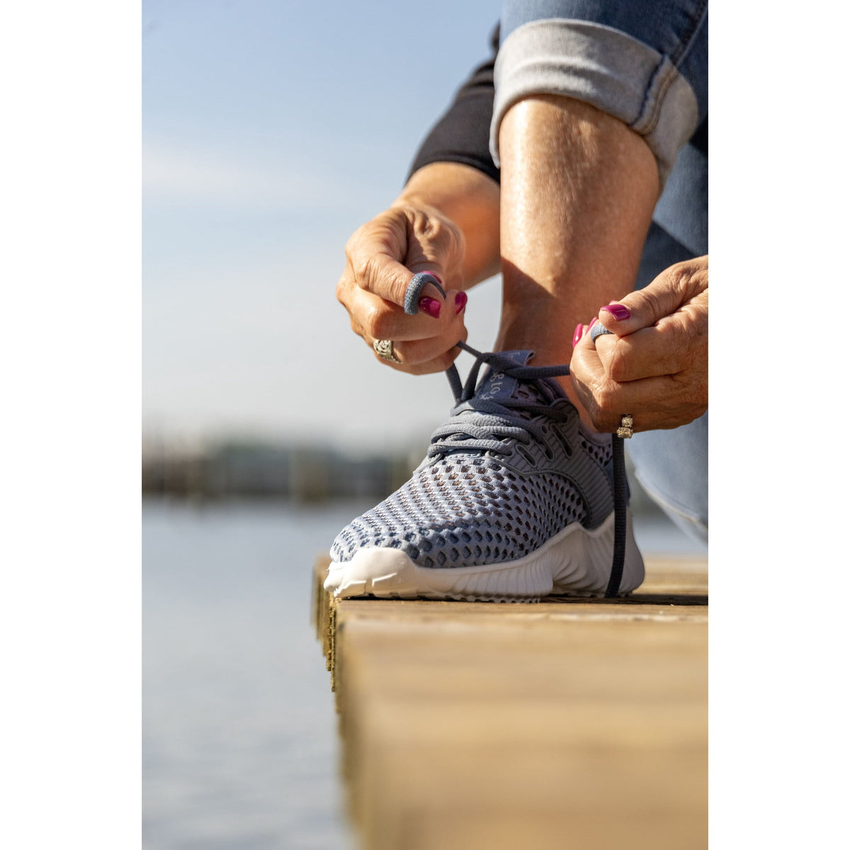 Frogg Toggs Aquastep Water Shoes for Women, Quick-Dry Mesh Sneakers with Collapsible Heel, Blue, Size 9