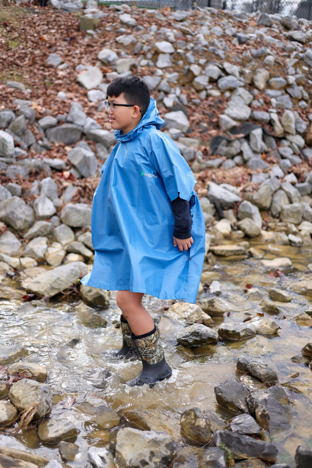 Frogg Toggs Ultra-Lite 2 Rain Poncho, Recyclable Rain Gear for Youth Boys & Girls, Carbon, One-Size
