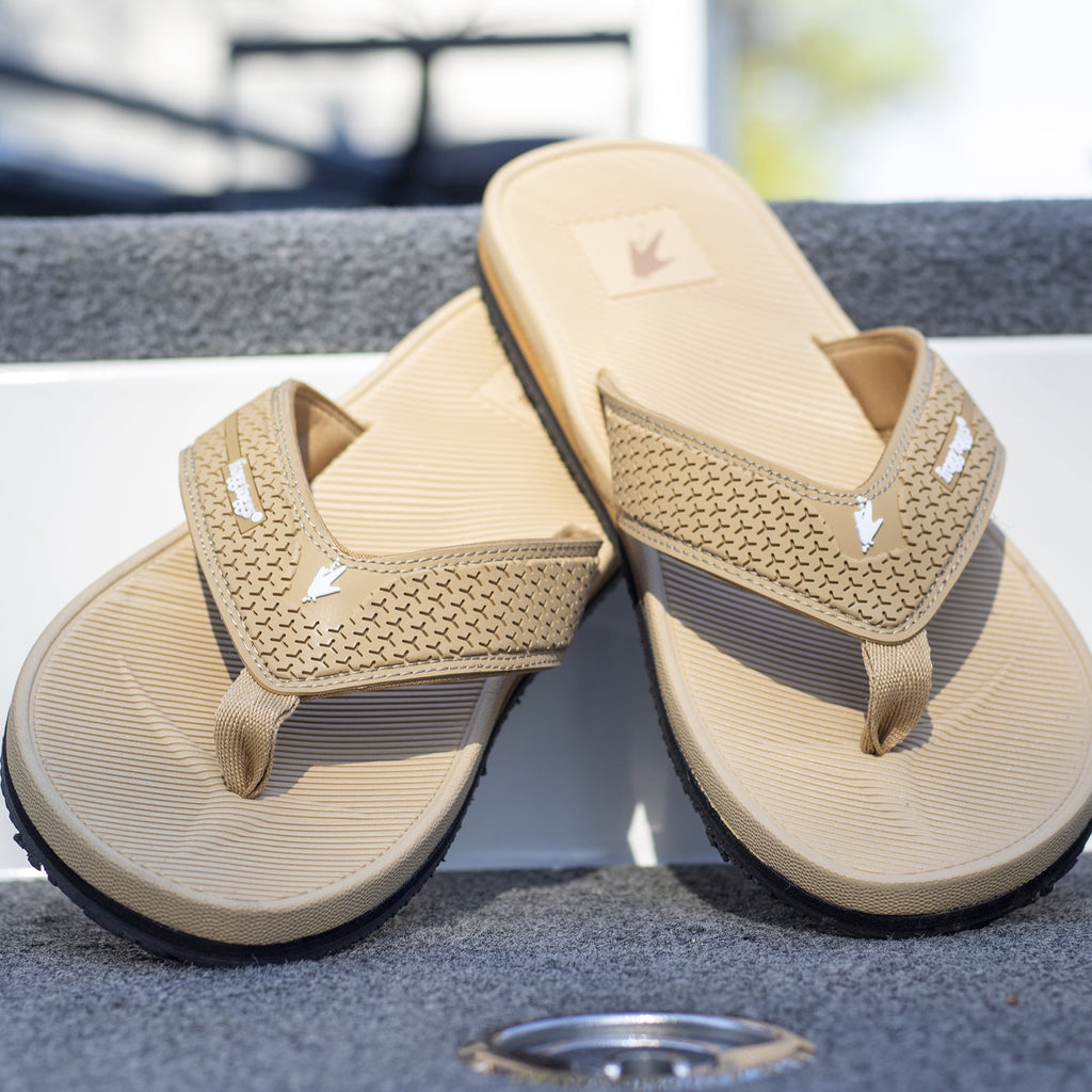 Frogg Toggs Flipped Out Sandals for Men, EVA Cushioned Flip Flops with Firm Grip Design, Gray, Size 7