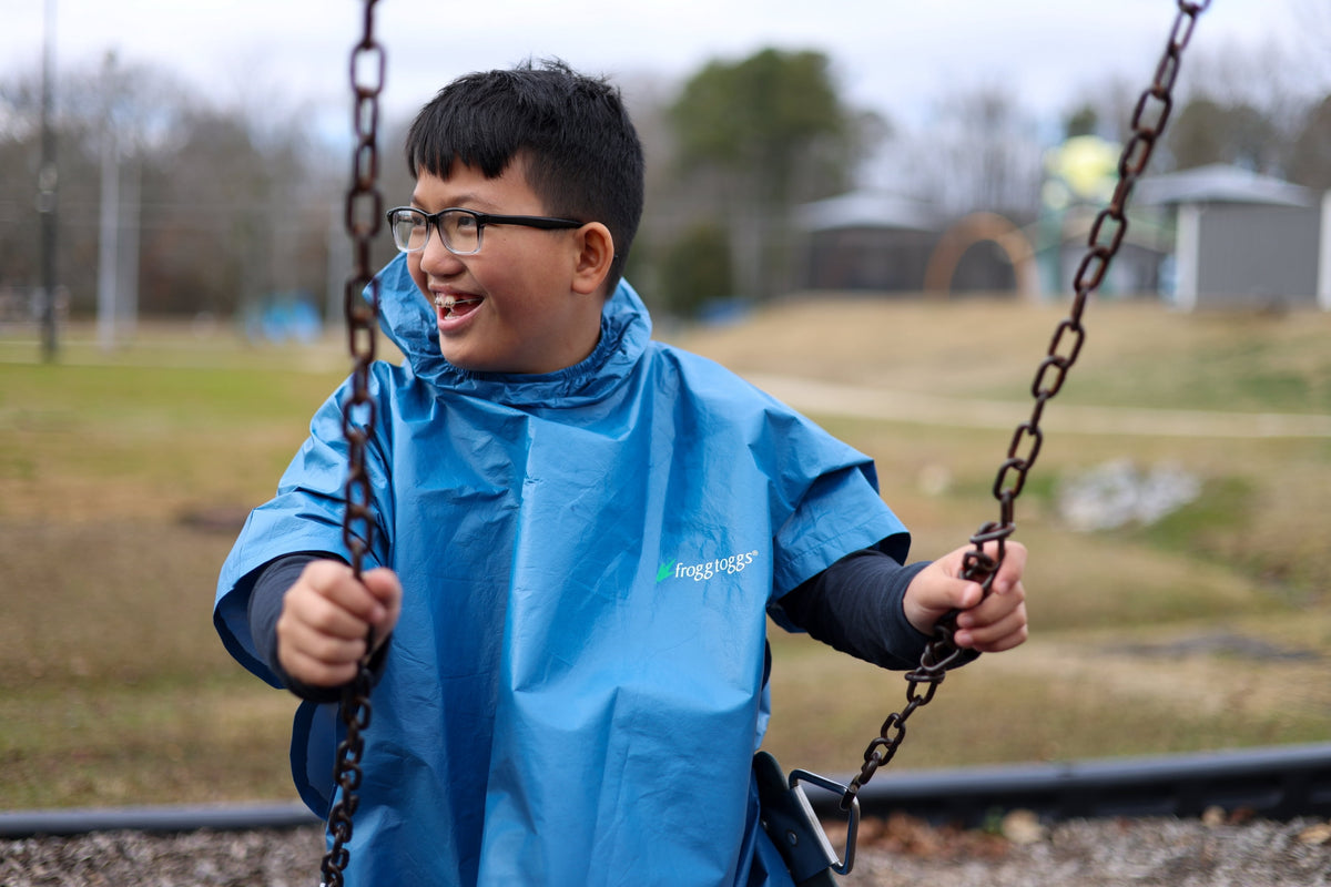 Frogg Toggs Ultra-Lite 2 Rain Poncho, Recyclable Rain Gear for Youth Boys & Girls, Carbon, One-Size